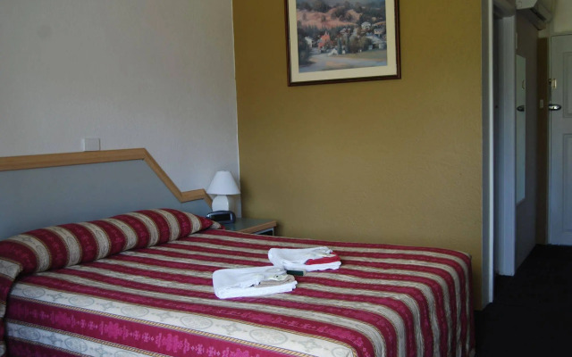 Holbrook Settlers Motel