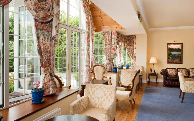 Old Weir Lodge