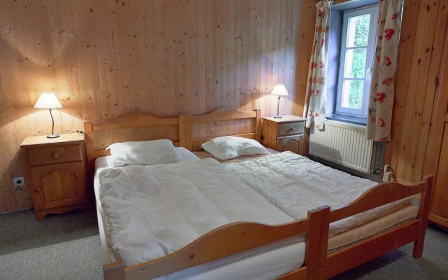 Spacious Family Home, Sosoye