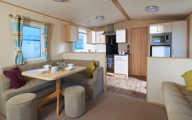 Meadow lakes holiday park