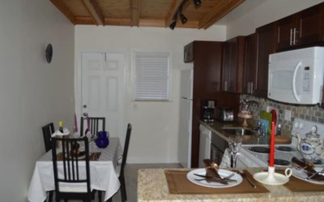 Two-bedroom Apartment at Villa Tunis