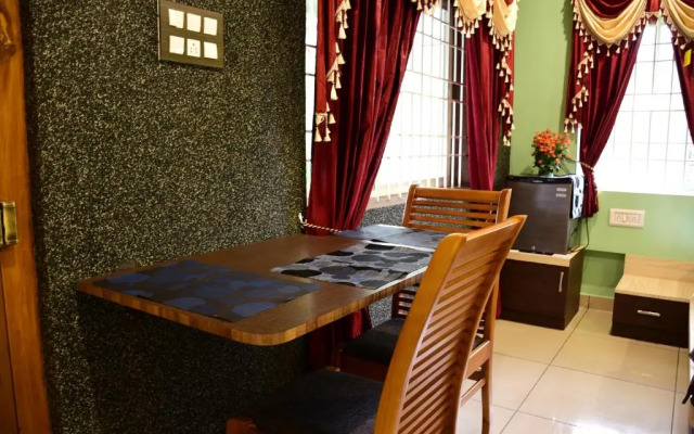 Srinikethana Home Stay with Swimming Pool