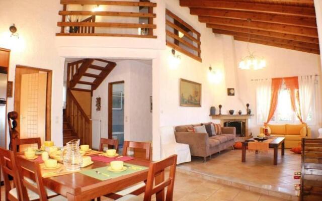 Platanos Estate