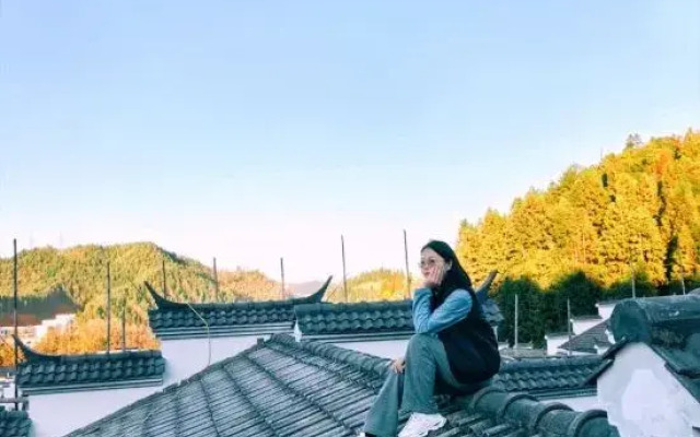 Taining Extraordinary Companion Mountain Residence