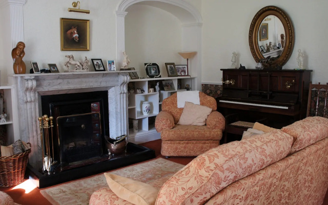Bansha House
