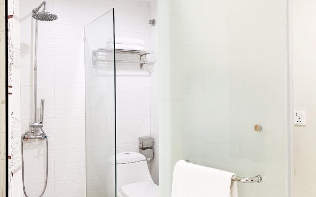Azio Hotel
