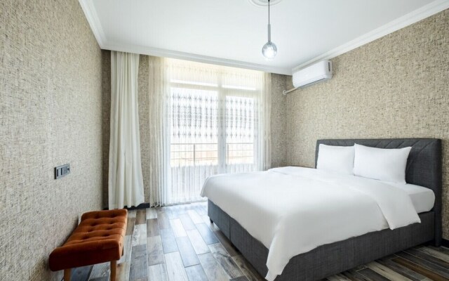 Villa With Private Pool and Garden in Kartepe