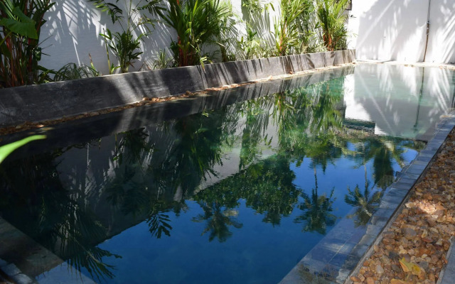 Villa Five