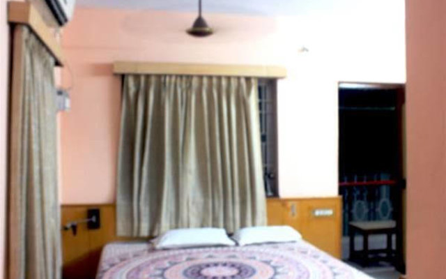 Rajalakshmi Guesthouse