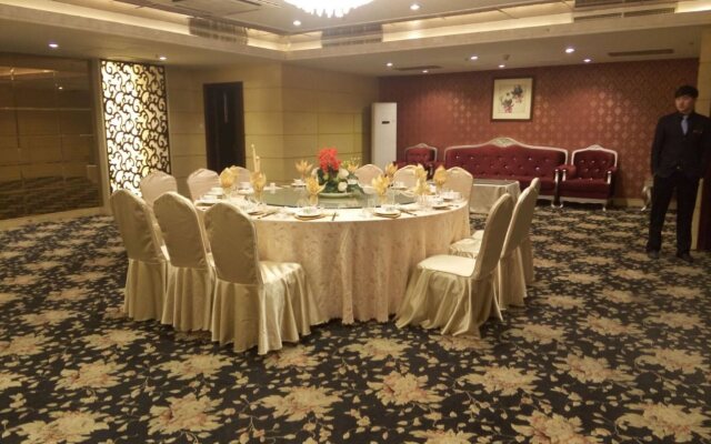 Atour Hotel Kunming Dian Lake