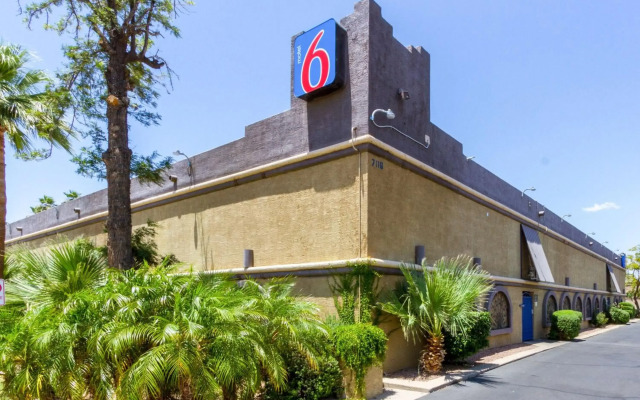 Motel 6 Glendale, AZ