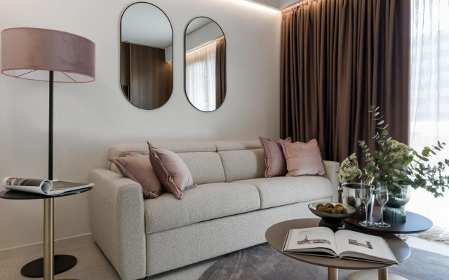 We Me Suite Hotel