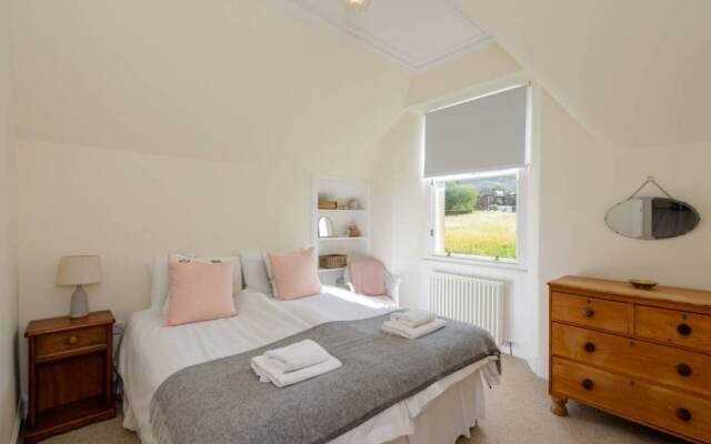 Forthview - Traditional 2 Bedroom Apartment