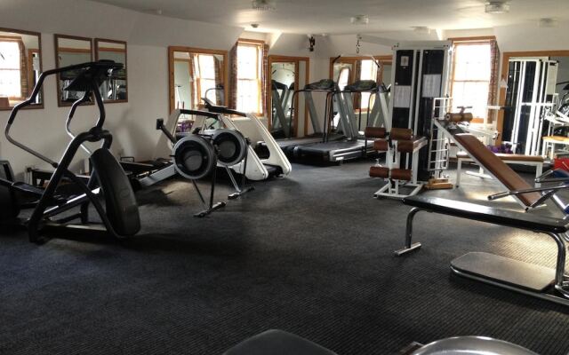 Lomond Hills Hotel