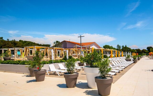 Arena Grand Kazela Camping Homes
