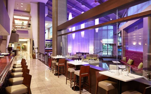 Executive Plaza Hotel Metro Vancouver