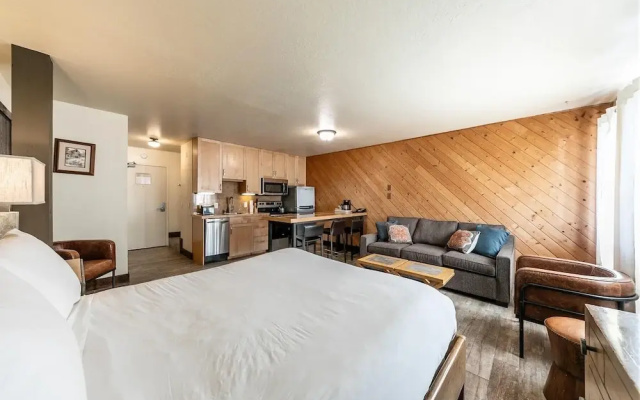 122 Bldg B 1 Bedroom Studio