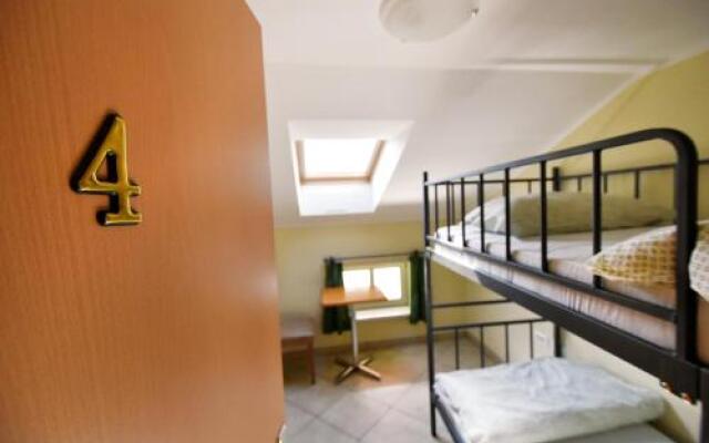 Hostel X Point