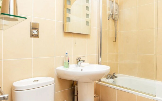 St Giles Advocates Close apartment