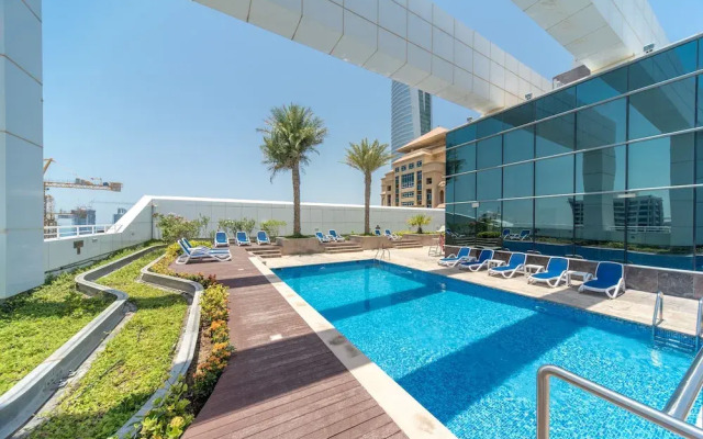 bnbme | Gold Crest Views | 2 BDR