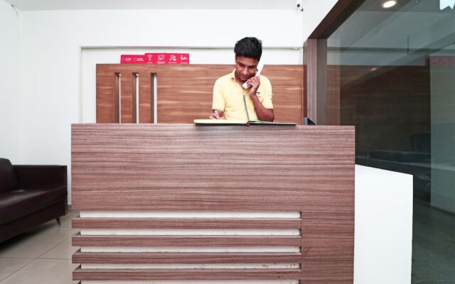 Hotel City Square by OYO Rooms