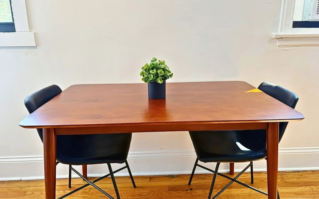 Furnished 1BR - Woodlawn 2W