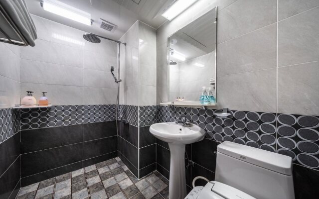 Hotel The Grang Jungmun