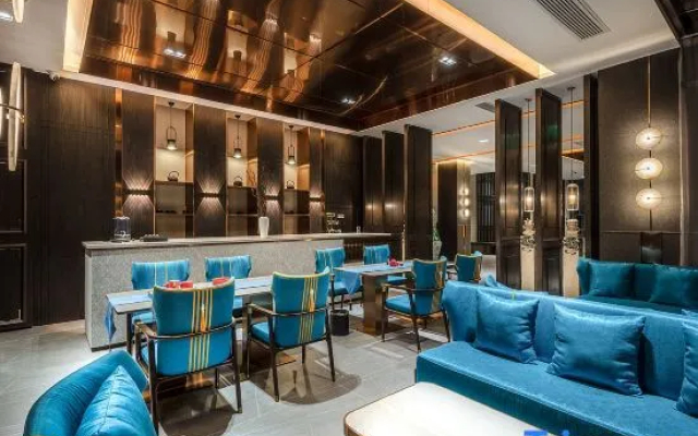 Pu'er Century Tea Source Hotel