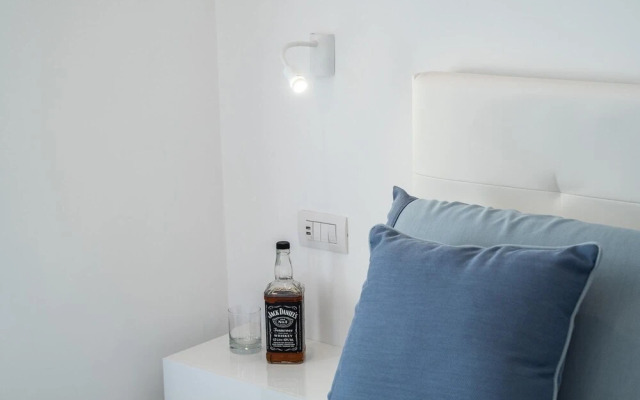 Appartamento Leone Rosso With Private Terrace Air Conditioning and Internet Wi-fi