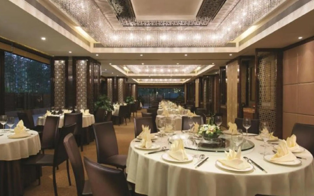 Royal Park Hotel