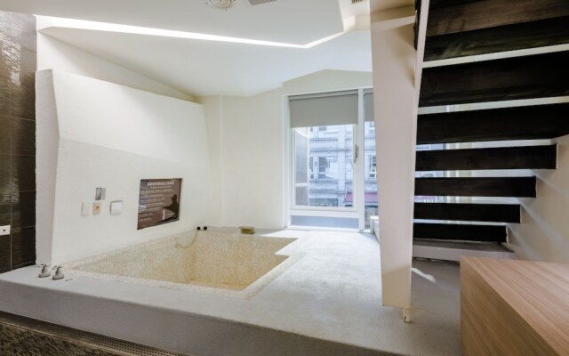 YA-NOLD Hot Spring Hotel