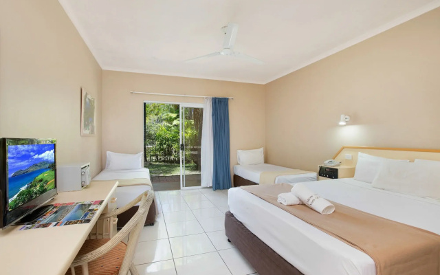Hotel Tropiq