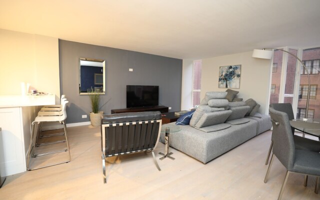 Mag Mile Lakeview Condos