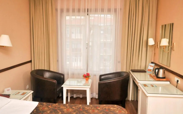 Topkapi Inter Istanbul Hotel