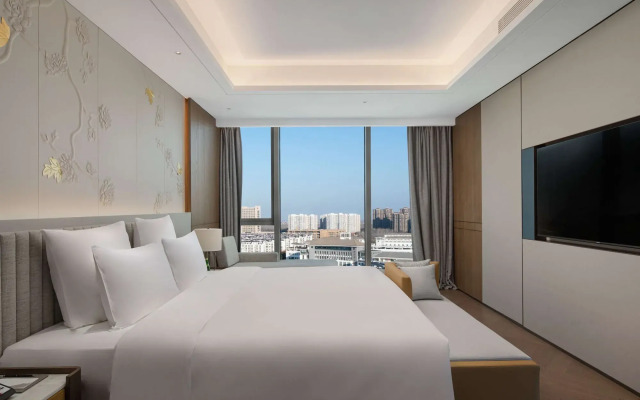 Pullman Huai'an Falcon