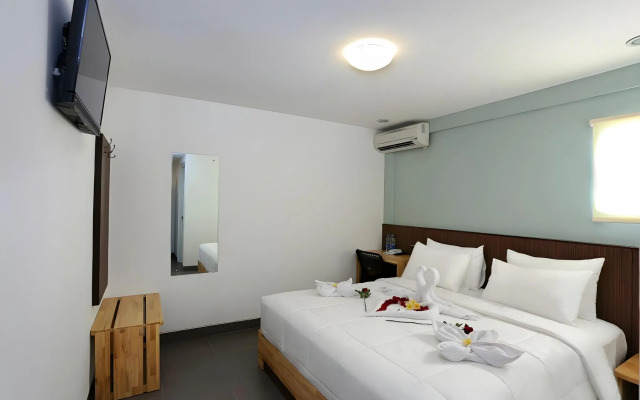 Duo Legian Hotel