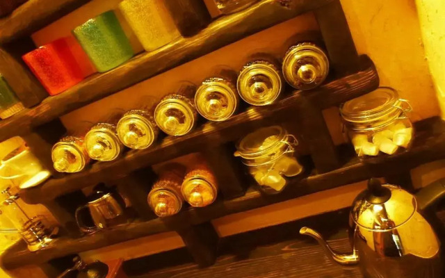 Taketomijima Akaneya