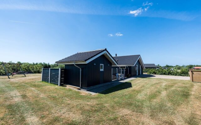 6 Person Holiday Home in Hemmet