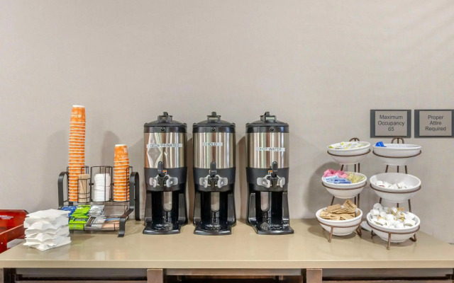 Country Inn & Suites by Radisson, Charlottesville-UVA, VA