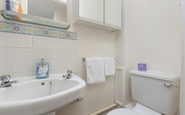 Polwarth Gardens Edinburgh Apartment