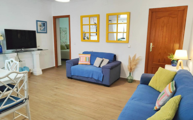 Céntrico apartamento con terraza, parking y WIFI