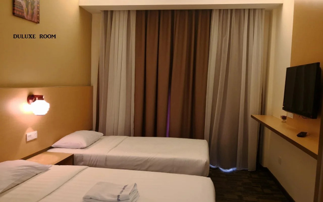 Lipis Plaza Hotel