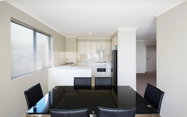 Pinnacle Apartments