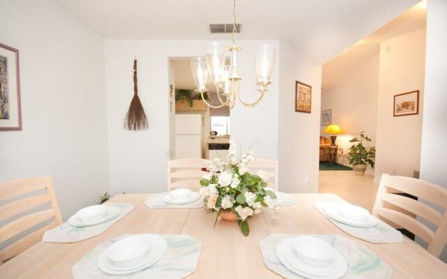 Ir021or 3 Bedroom Home by RedAwning