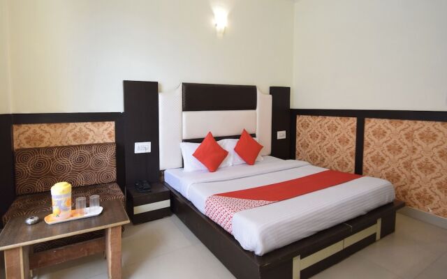 OYO 11616 Hotel Shree Ram