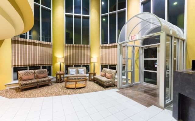 Ramada Amherst/Getzville Hotel And Conference Center