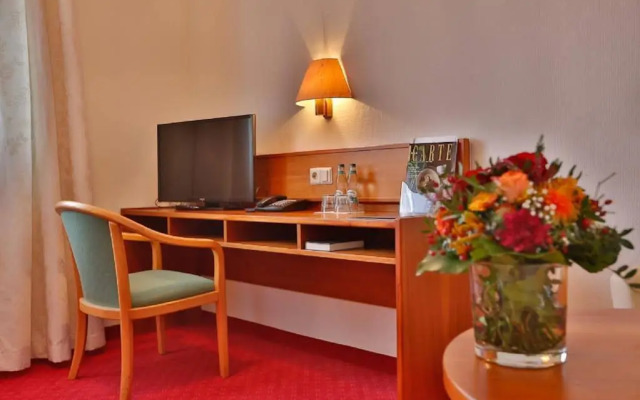 Mayers Waldhorn Hotel