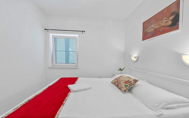 Superior Apartment Tania 15