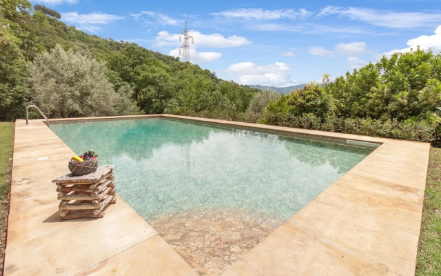 Villa Olmo With Private Pool