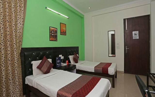 OYO 567 Hotel Royal Stay Inn